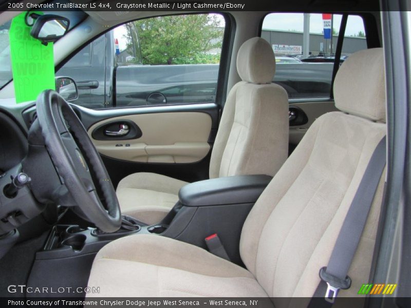 Graystone Metallic / Light Cashmere/Ebony 2005 Chevrolet TrailBlazer LS 4x4