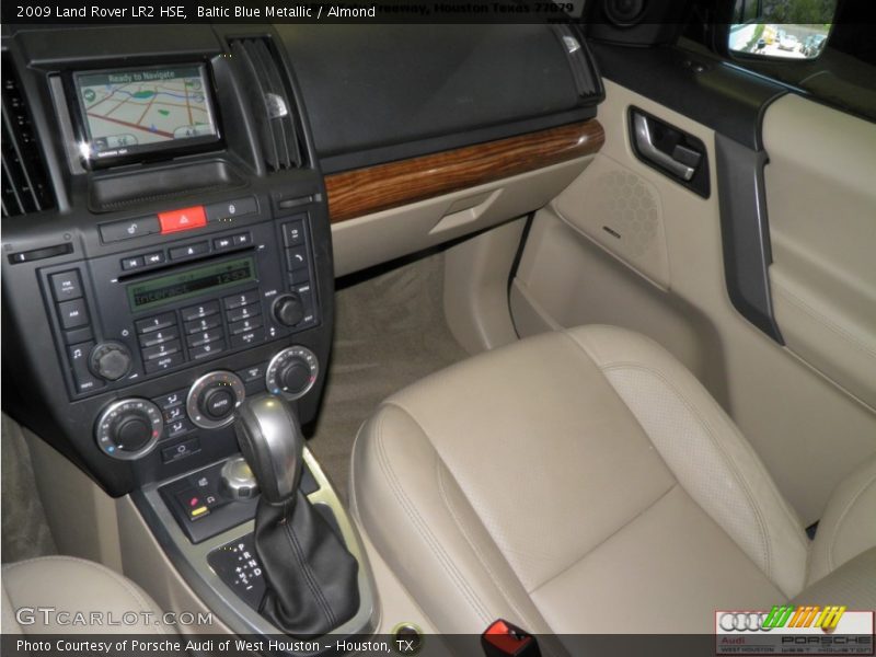 Baltic Blue Metallic / Almond 2009 Land Rover LR2 HSE