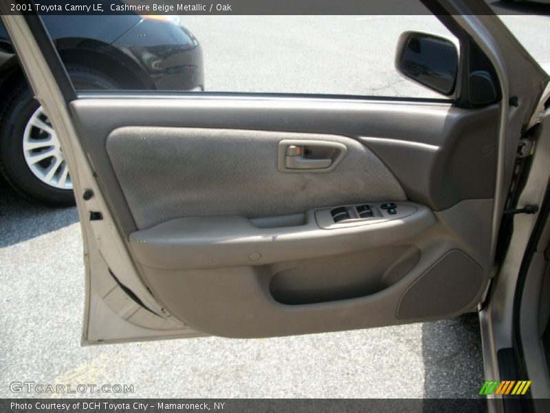 Cashmere Beige Metallic / Oak 2001 Toyota Camry LE