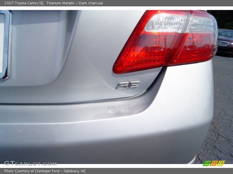 Titanium Metallic / Dark Charcoal 2007 Toyota Camry SE