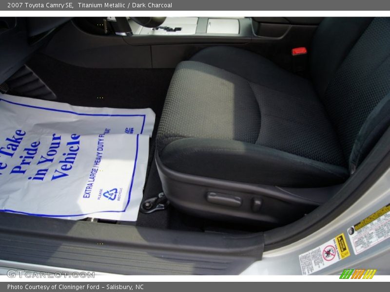 Titanium Metallic / Dark Charcoal 2007 Toyota Camry SE