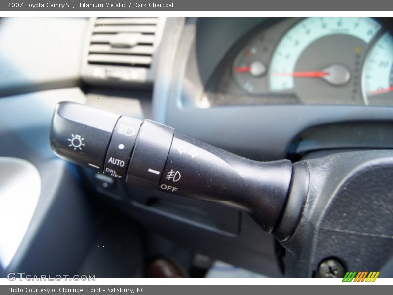 Titanium Metallic / Dark Charcoal 2007 Toyota Camry SE