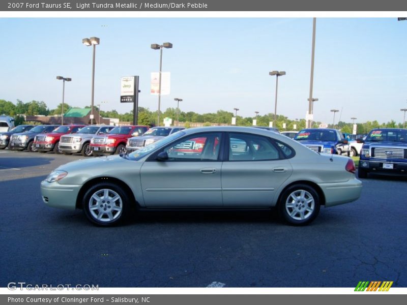 Light Tundra Metallic / Medium/Dark Pebble 2007 Ford Taurus SE