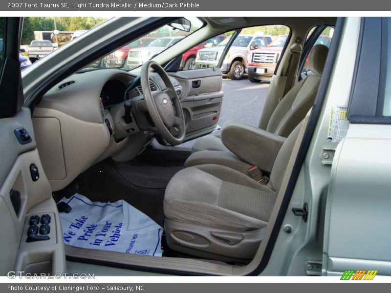 Light Tundra Metallic / Medium/Dark Pebble 2007 Ford Taurus SE