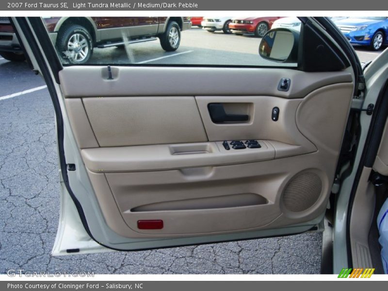 Light Tundra Metallic / Medium/Dark Pebble 2007 Ford Taurus SE
