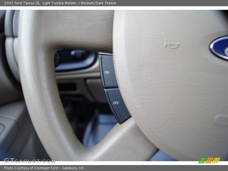 Light Tundra Metallic / Medium/Dark Pebble 2007 Ford Taurus SE