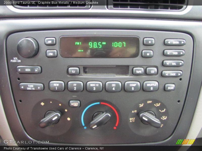 Controls of 2000 Taurus SE