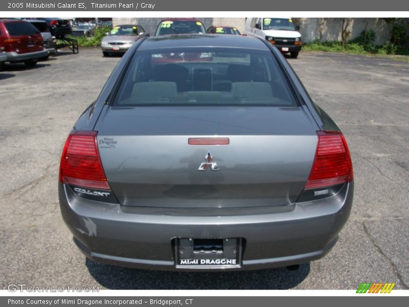 Titanium Pearl / Gray 2005 Mitsubishi Galant ES