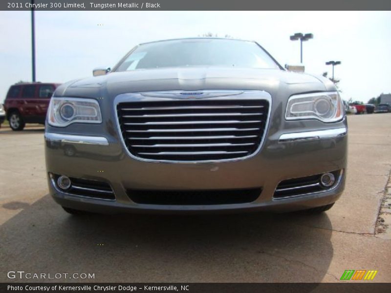 Tungsten Metallic / Black 2011 Chrysler 300 Limited