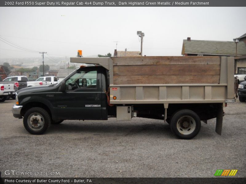 Dark Highland Green Metallic / Medium Parchment 2002 Ford F550 Super Duty XL Regular Cab 4x4 Dump Truck