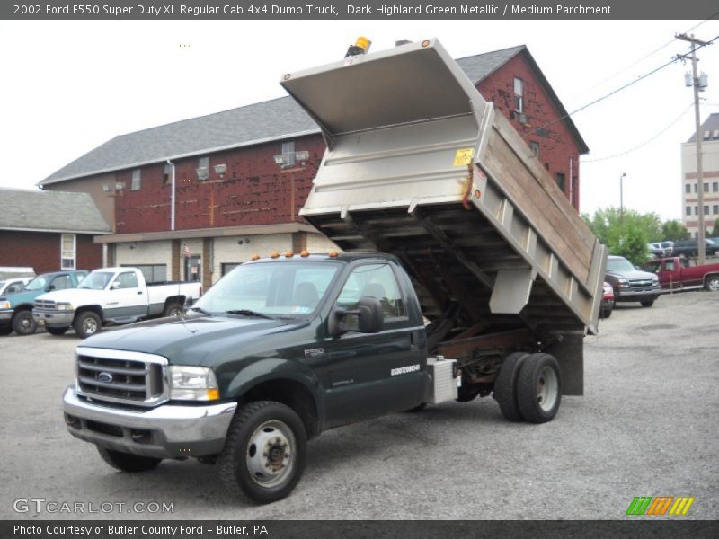 Dark Highland Green Metallic / Medium Parchment 2002 Ford F550 Super Duty XL Regular Cab 4x4 Dump Truck