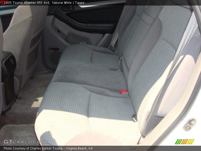 Natural White / Taupe 2005 Toyota 4Runner SR5 4x4
