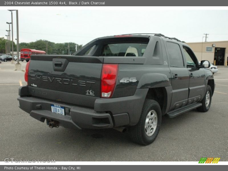 Black / Dark Charcoal 2004 Chevrolet Avalanche 1500 4x4