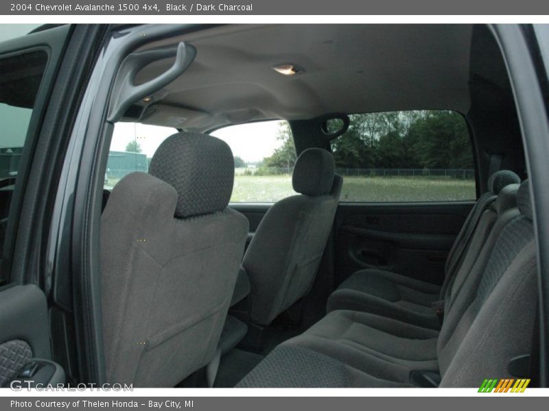 Black / Dark Charcoal 2004 Chevrolet Avalanche 1500 4x4