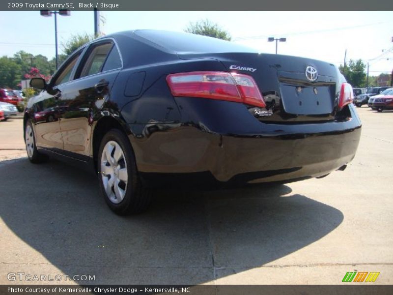 Black / Bisque 2009 Toyota Camry SE