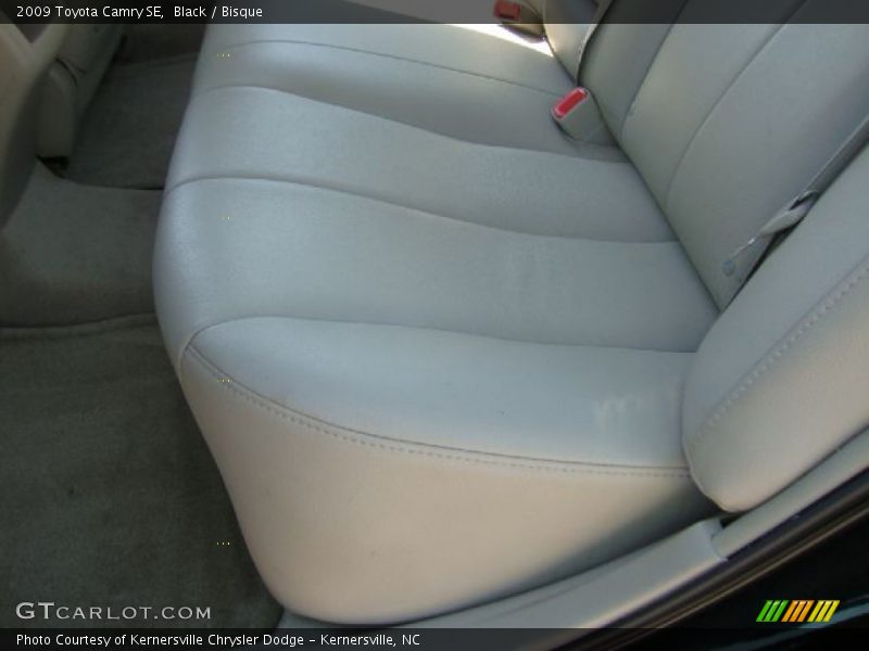 Black / Bisque 2009 Toyota Camry SE