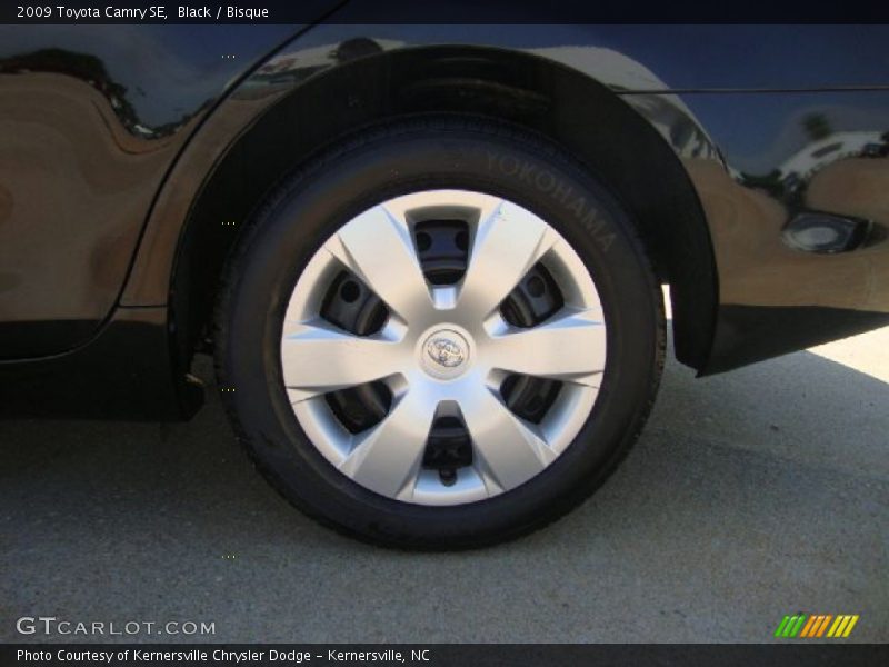 Black / Bisque 2009 Toyota Camry SE