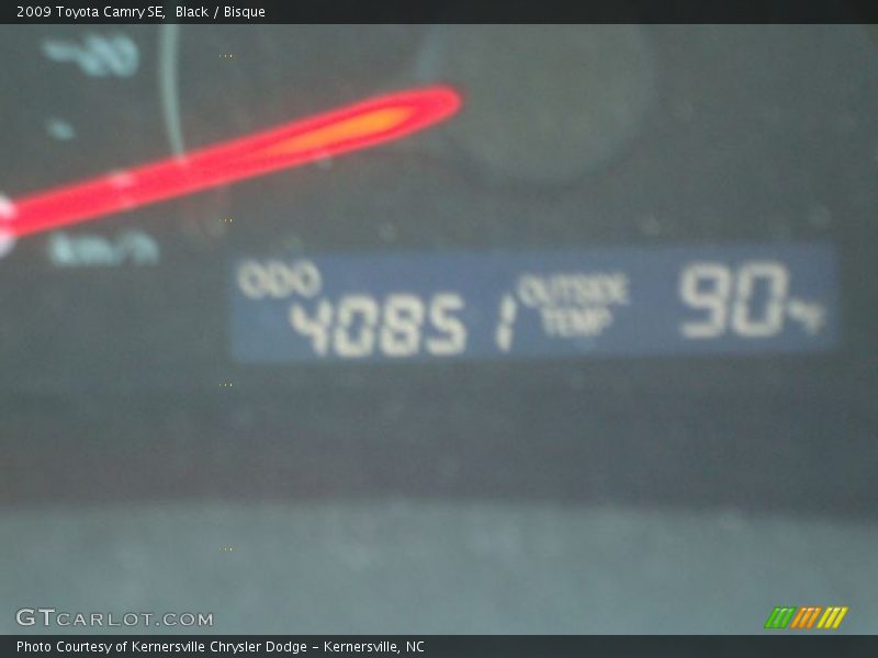 Black / Bisque 2009 Toyota Camry SE