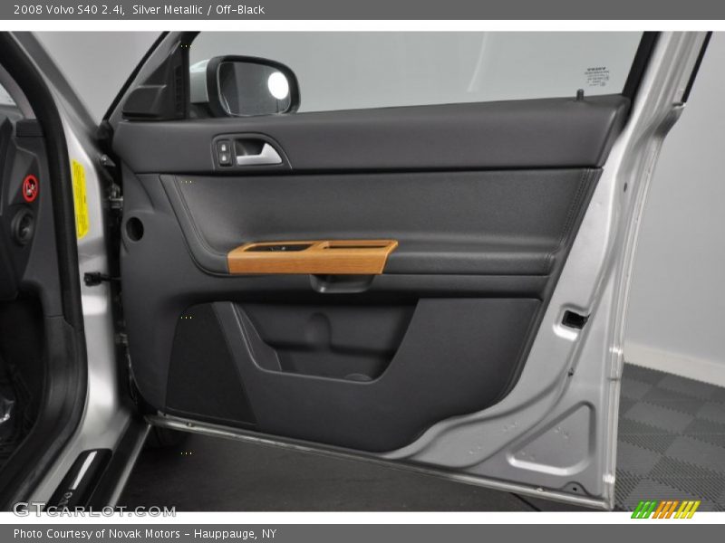 Door Panel of 2008 S40 2.4i