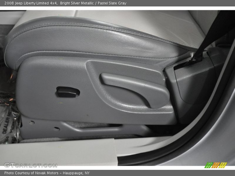 Bright Silver Metallic / Pastel Slate Gray 2008 Jeep Liberty Limited 4x4