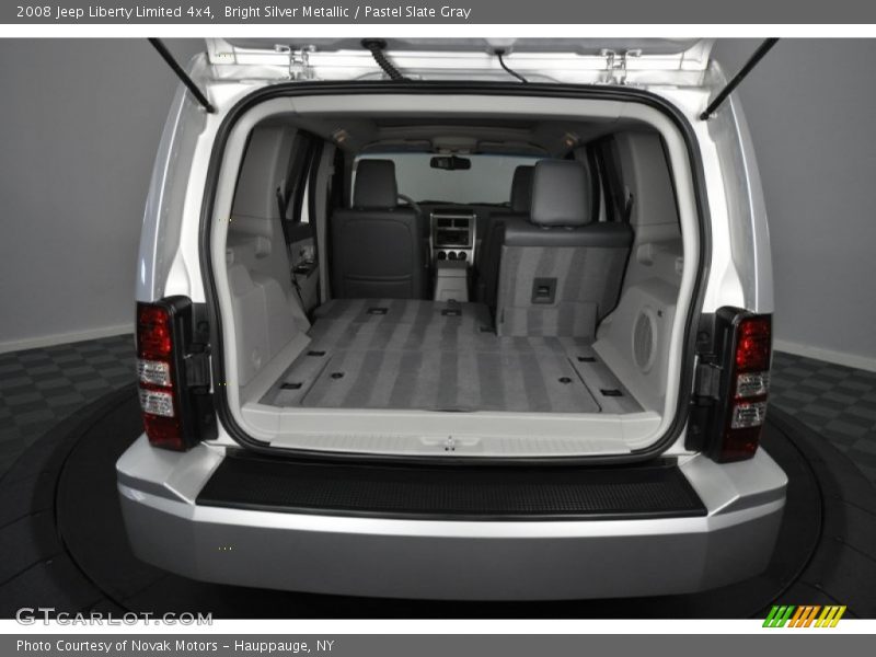 Bright Silver Metallic / Pastel Slate Gray 2008 Jeep Liberty Limited 4x4
