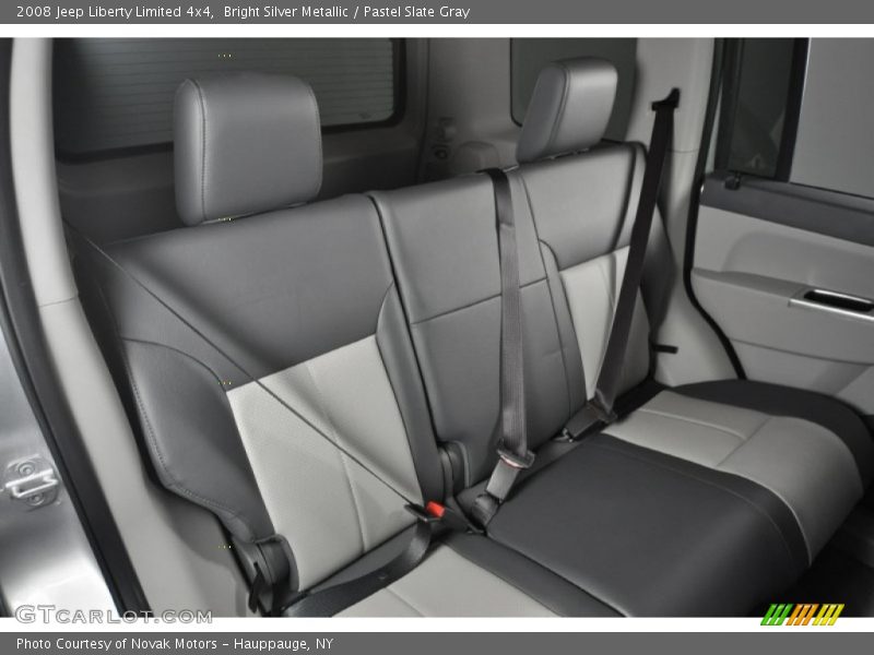 Bright Silver Metallic / Pastel Slate Gray 2008 Jeep Liberty Limited 4x4