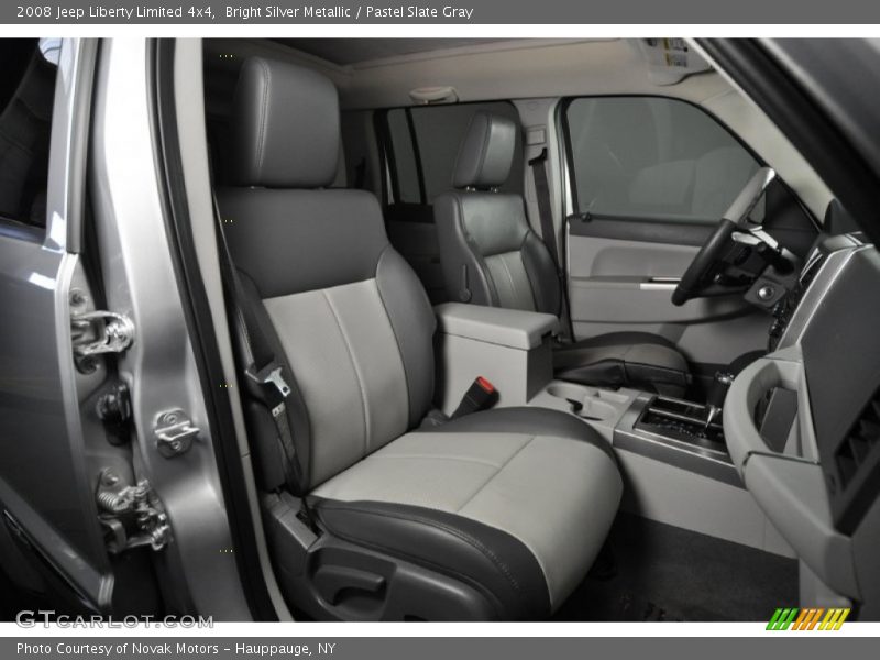 Bright Silver Metallic / Pastel Slate Gray 2008 Jeep Liberty Limited 4x4