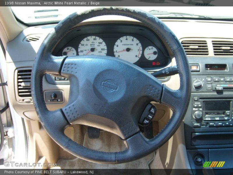 Arctic White Pearl Metallic / Beige 1998 Nissan Maxima