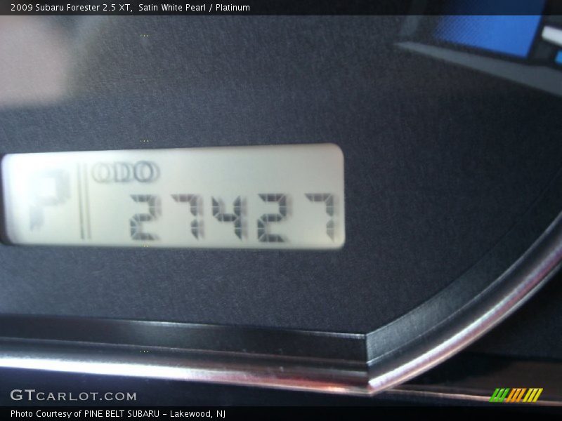 Satin White Pearl / Platinum 2009 Subaru Forester 2.5 XT