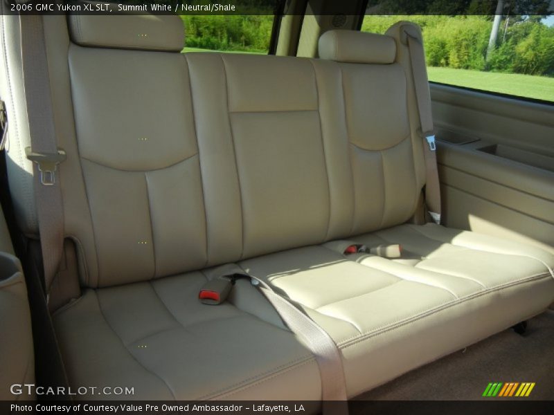 Summit White / Neutral/Shale 2006 GMC Yukon XL SLT