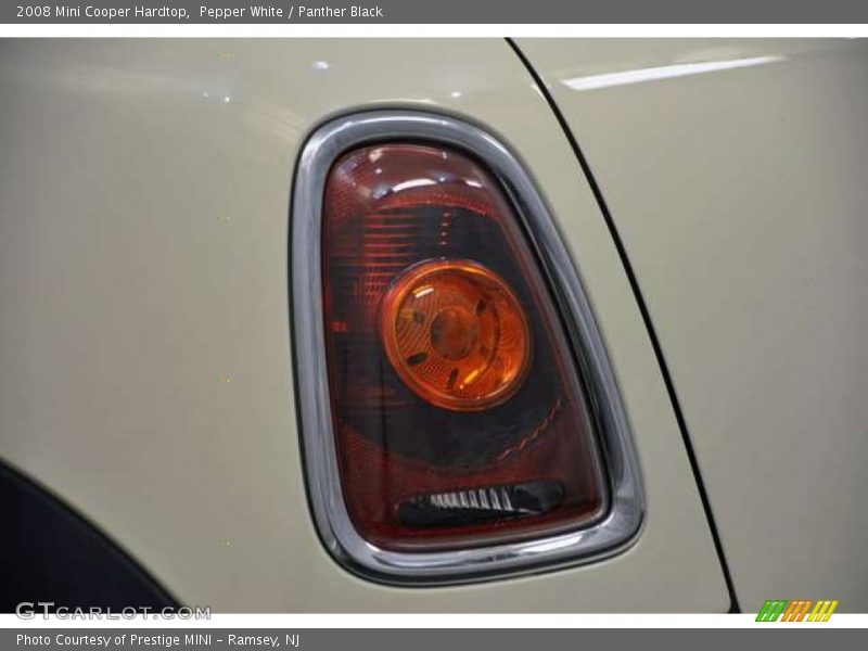Pepper White / Panther Black 2008 Mini Cooper Hardtop
