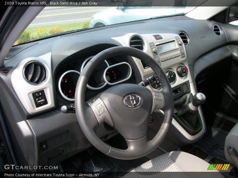  2009 Matrix XRS Ash Gray Interior