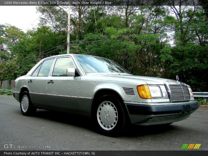 Front 3/4 View of 1990 E Class 300 D Sedan
