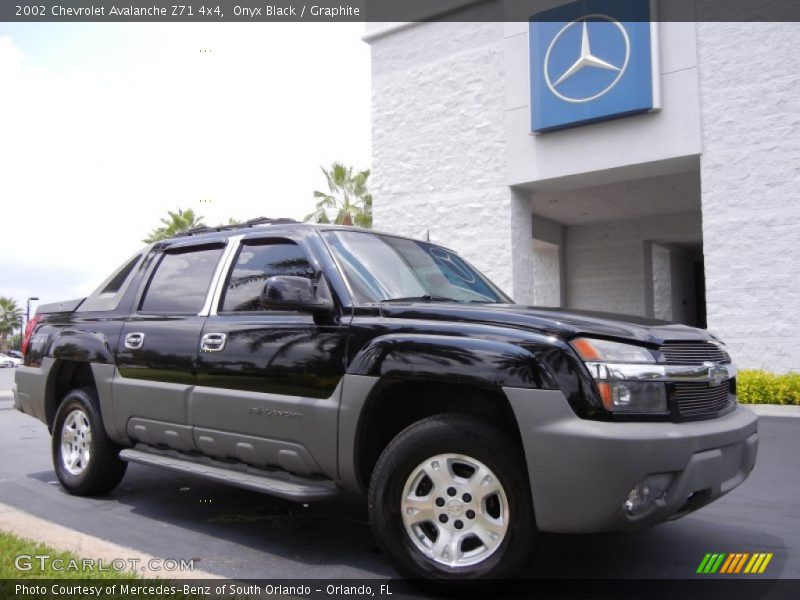Onyx Black / Graphite 2002 Chevrolet Avalanche Z71 4x4