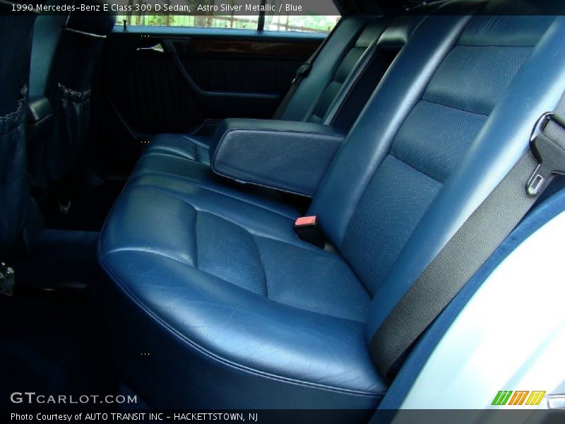  1990 E Class 300 D Sedan Blue Interior