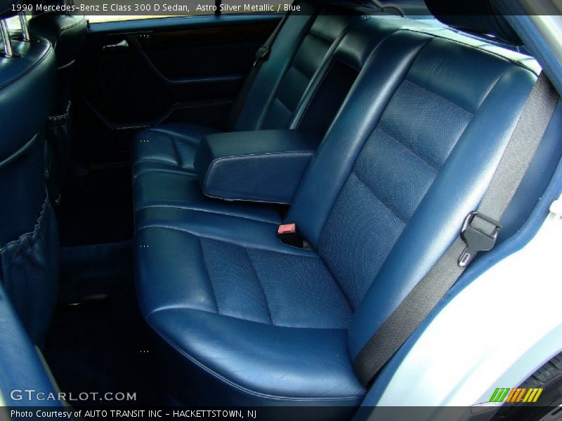  1990 E Class 300 D Sedan Blue Interior