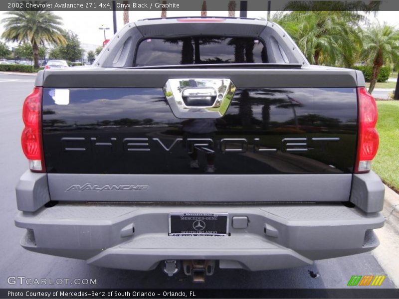 Onyx Black / Graphite 2002 Chevrolet Avalanche Z71 4x4