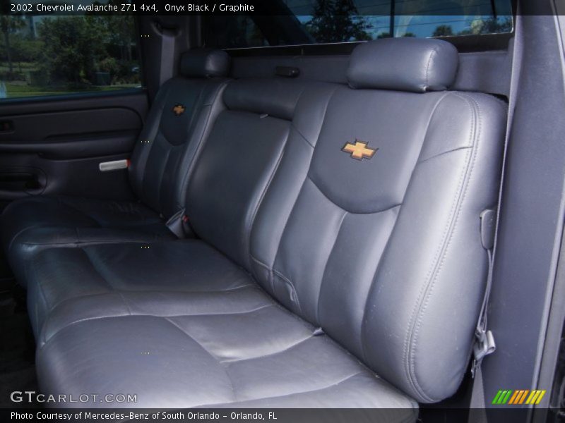 Onyx Black / Graphite 2002 Chevrolet Avalanche Z71 4x4