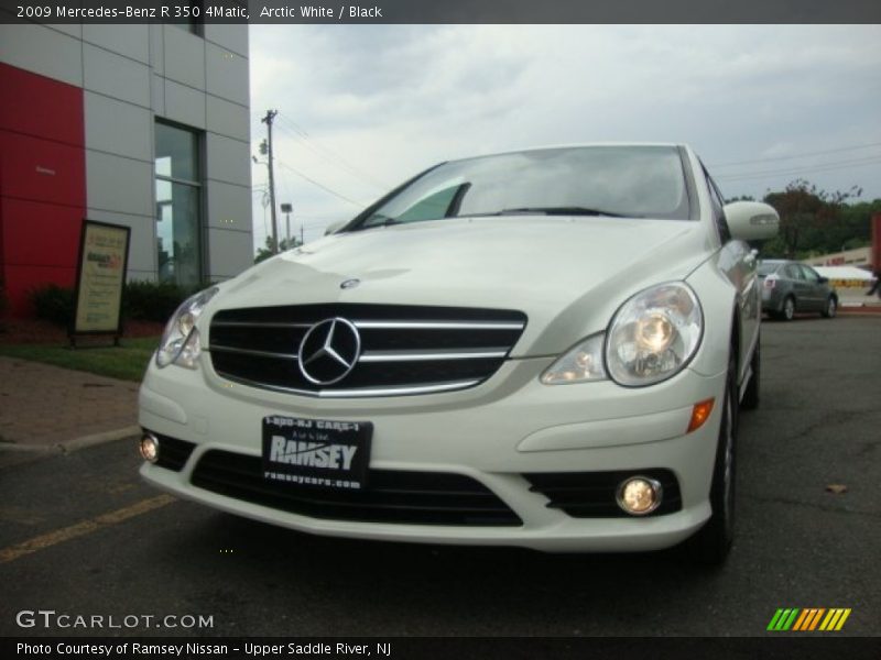Arctic White / Black 2009 Mercedes-Benz R 350 4Matic