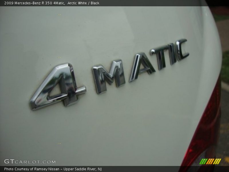 Arctic White / Black 2009 Mercedes-Benz R 350 4Matic