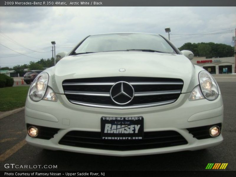 Arctic White / Black 2009 Mercedes-Benz R 350 4Matic