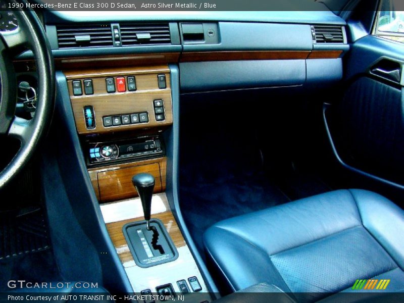 Dashboard of 1990 E Class 300 D Sedan