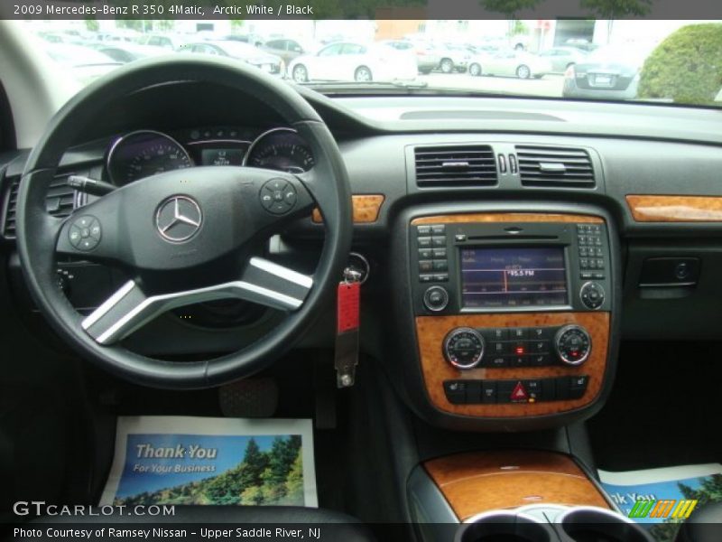 Arctic White / Black 2009 Mercedes-Benz R 350 4Matic