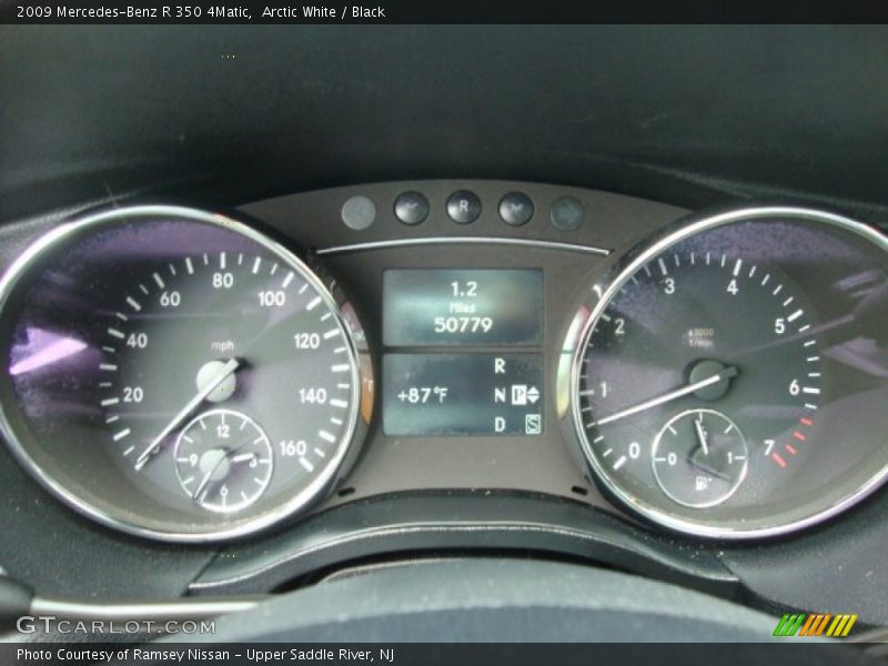Arctic White / Black 2009 Mercedes-Benz R 350 4Matic