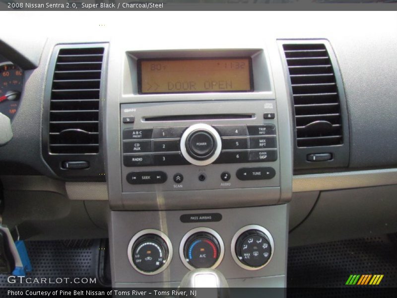 Super Black / Charcoal/Steel 2008 Nissan Sentra 2.0