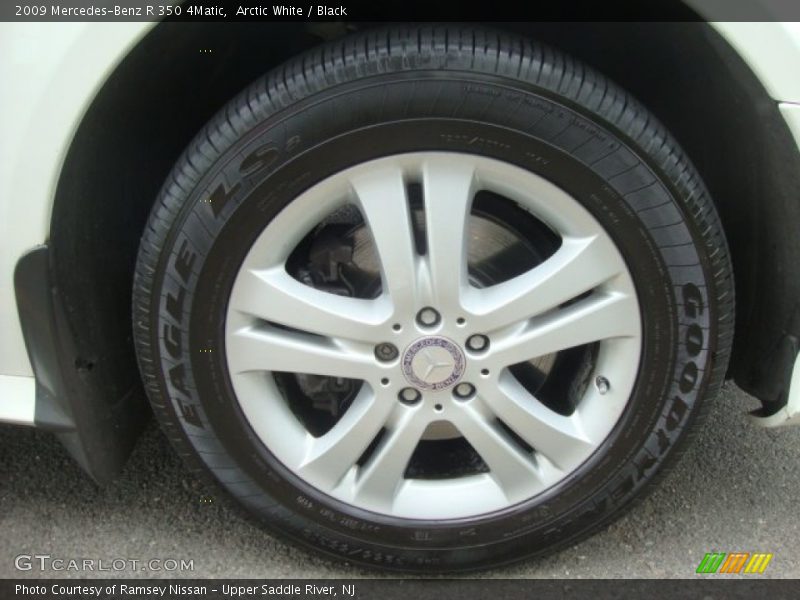 Arctic White / Black 2009 Mercedes-Benz R 350 4Matic