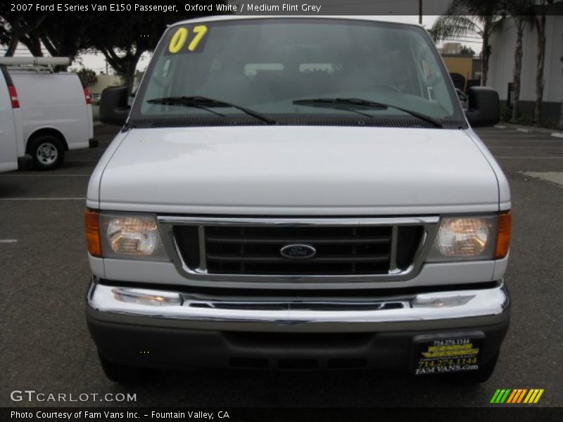 Oxford White / Medium Flint Grey 2007 Ford E Series Van E150 Passenger