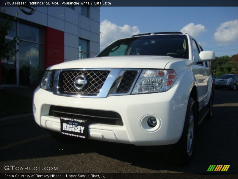 Avalanche White / Cafe Latte 2008 Nissan Pathfinder SE 4x4