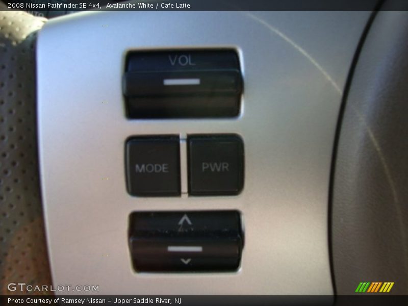 Avalanche White / Cafe Latte 2008 Nissan Pathfinder SE 4x4