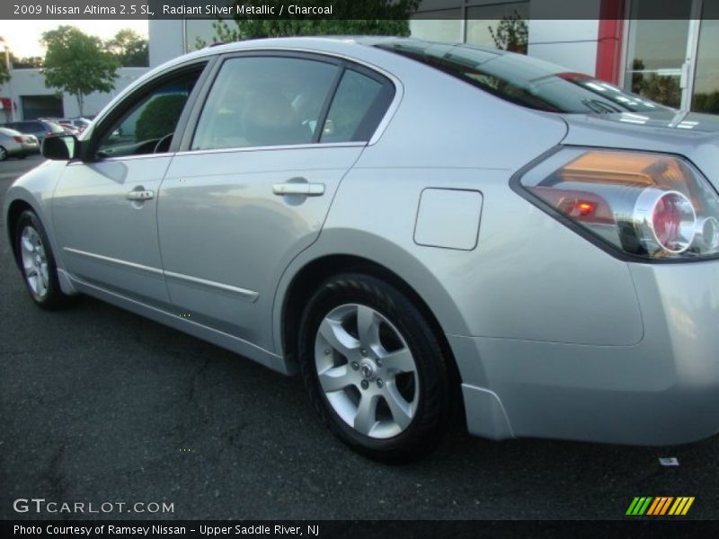 Radiant Silver Metallic / Charcoal 2009 Nissan Altima 2.5 SL
